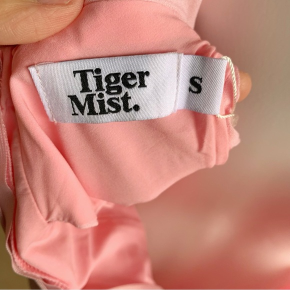 Tiger Mist Pink Cutout Bow Ruffle Mini Dress S NWT - Picture 9 of 11